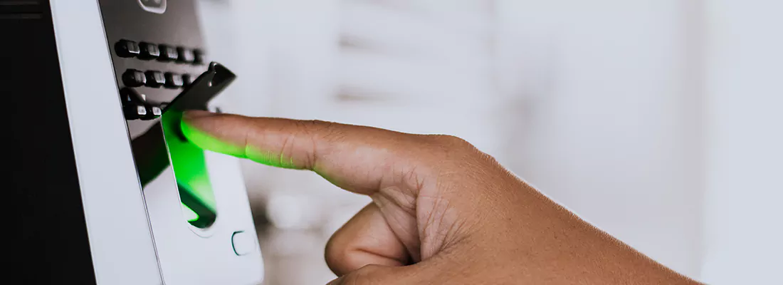 Smart Gate Locks with Remote Access Features in Iona, FL